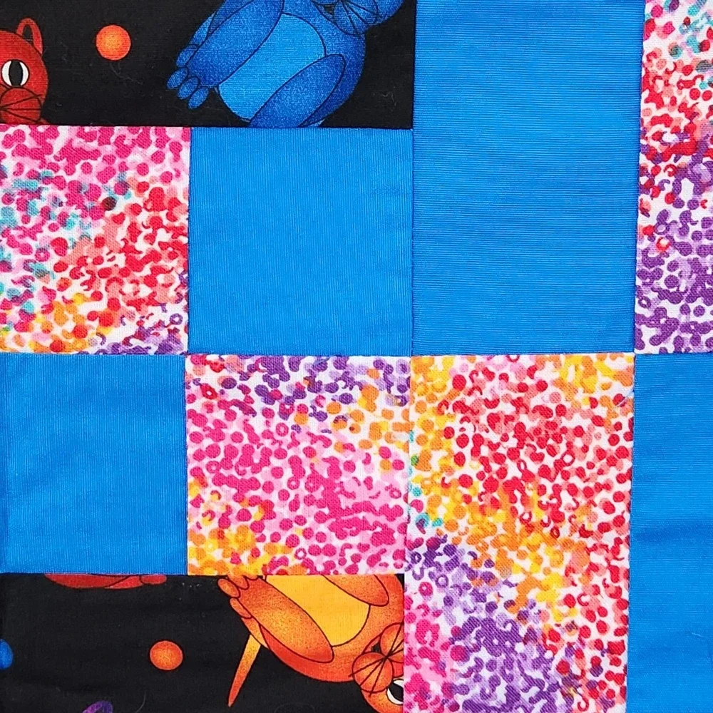 Unfinished Quilt Top Cats Kitties Colorful Lap or‎ Baby 39x39 Includes Backing